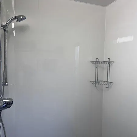 Fantastic Off-grid Tiny House Fully Equipped With Beautiful Countryside Views In Ireland Ferienhaus *