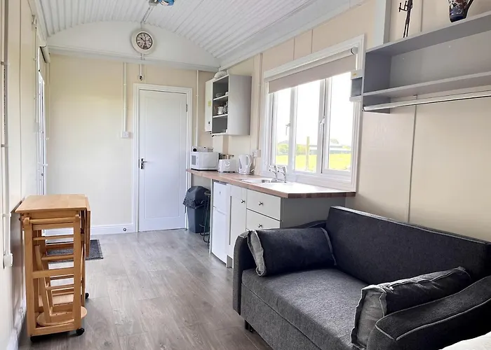 別荘 Fantastic Off-grid Tiny House Fully Equipped With Beautiful Countryside Views In Ireland *